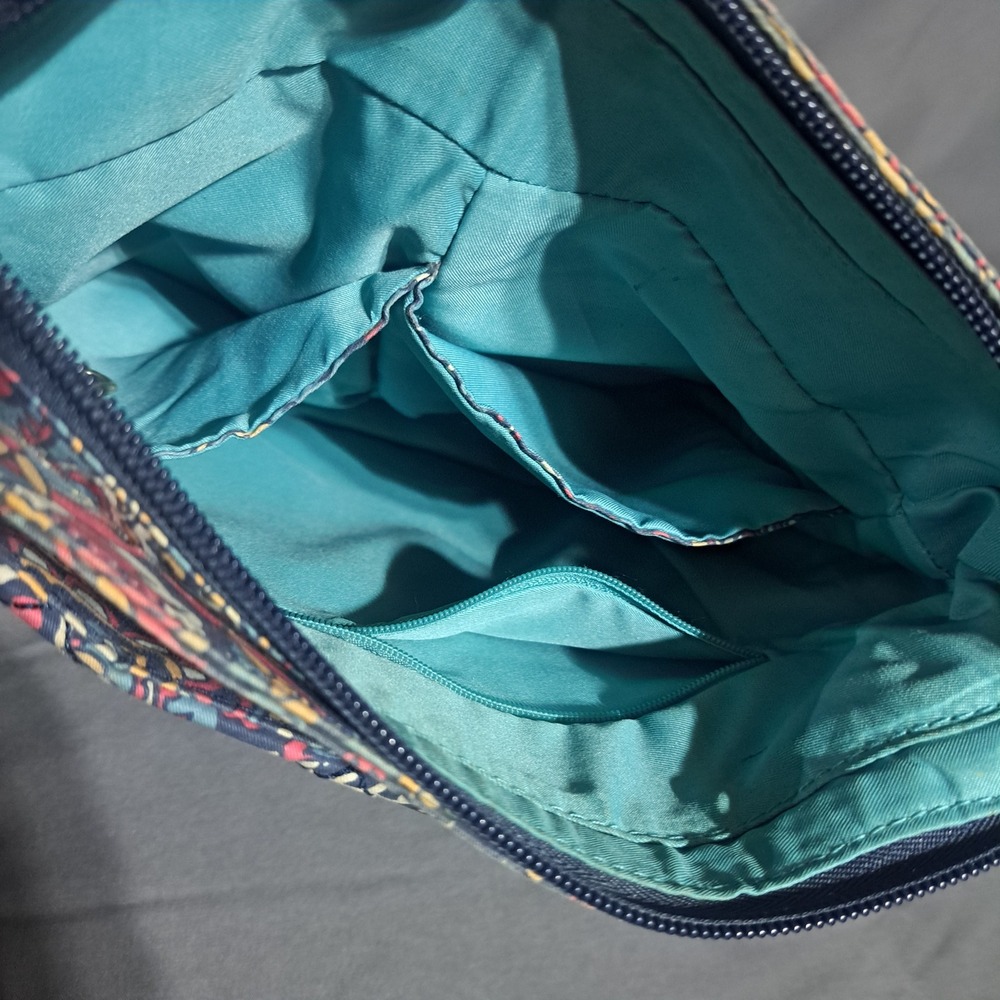 Travelon Anti Theft Travel Quilted Crossbody Bag Paisley Floral Pockets Zippers - Picture 5 of 12